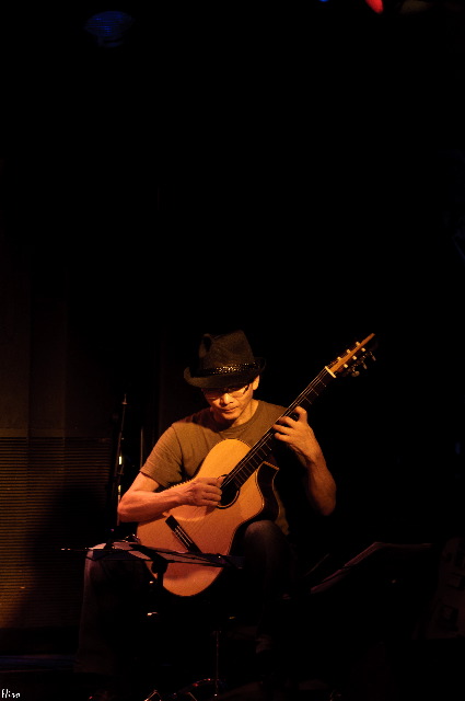 D90_11_09_17_123